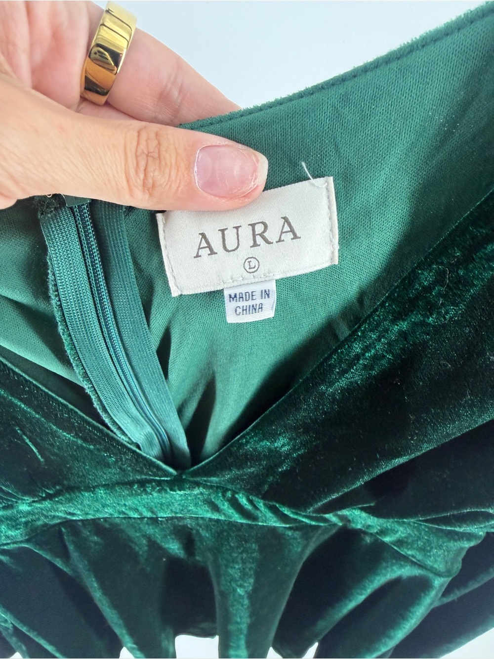 Velvet Green Dress Size Large from Red Dress Boutique - Picture 4 of 10
